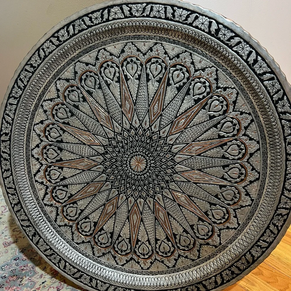 Oriental Copper Handhammerwork Round Tray - Picture 1 of 7